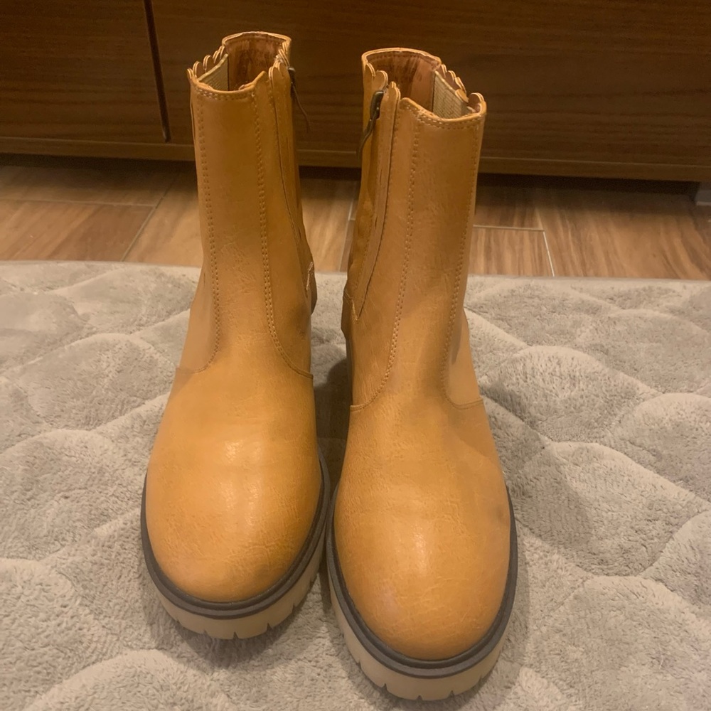 Tan Heeled Booties